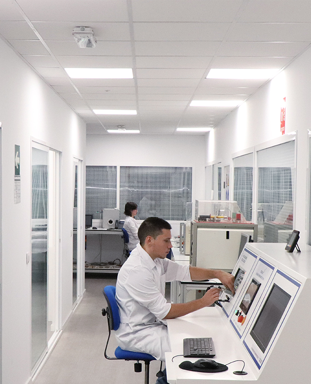1 Research center aplicaciones tecnologicas